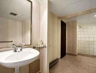 Hotel Clarion & Conference Centre 2*