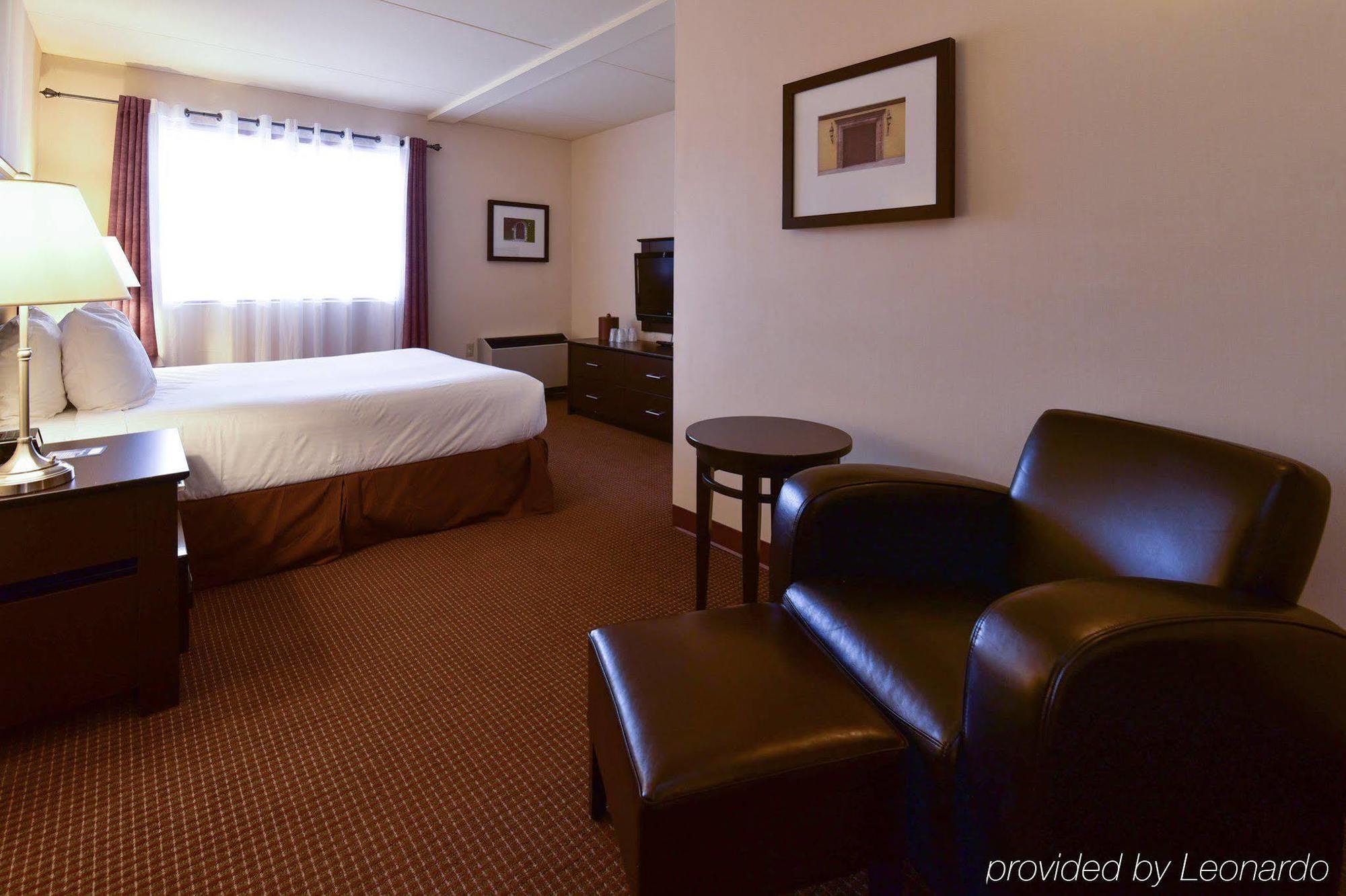 Clarion & Conference Centre Hotel Pembroke